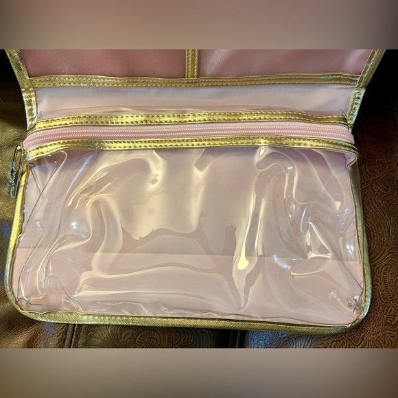 Beautiful Pink and Gold Folding Hanging Makeup Travel Bag - Picture 7 of 8
